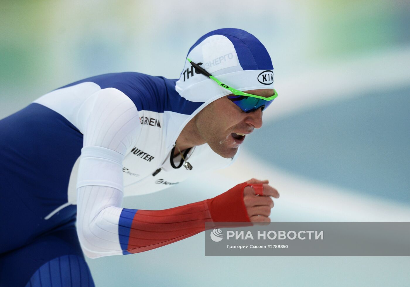 Конькобежный спорт. Чемпионат мира на отдельных дистанциях. Первый день