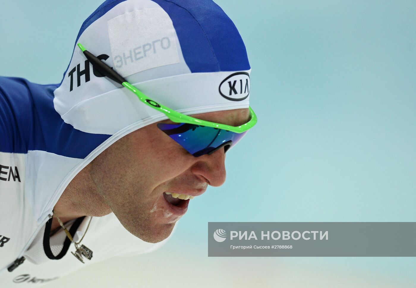 Конькобежный спорт. Чемпионат мира на отдельных дистанциях. Первый день