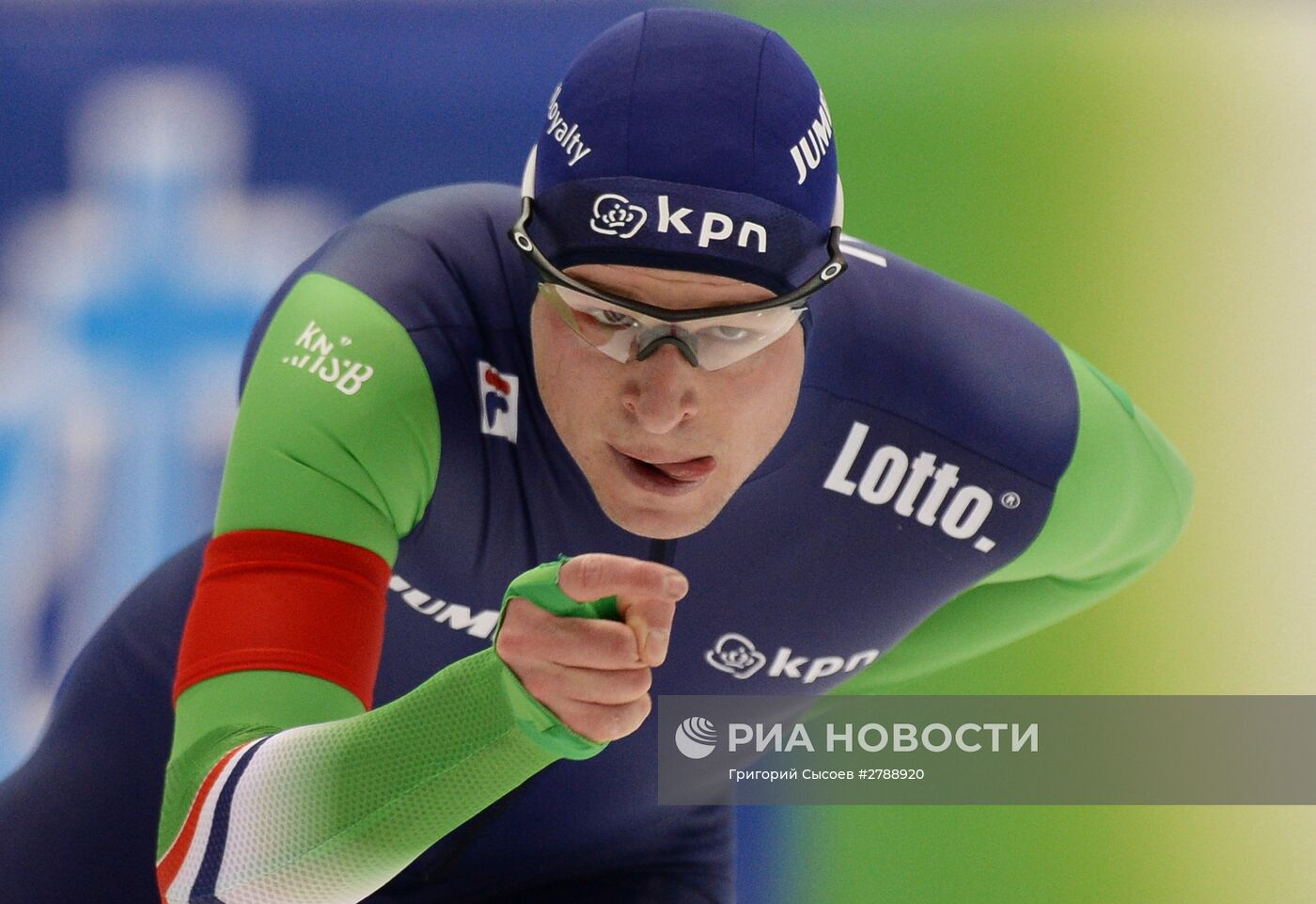 Конькобежный спорт. Чемпионат мира на отдельных дистанциях. Первый день