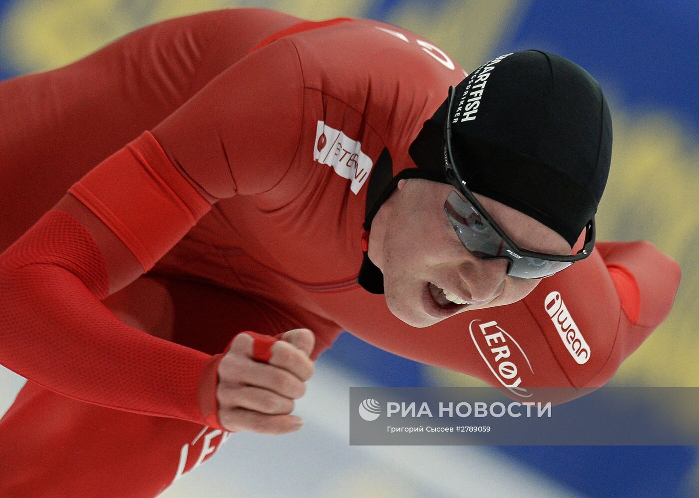 Конькобежный спорт. Чемпионат мира на отдельных дистанциях. Первый день