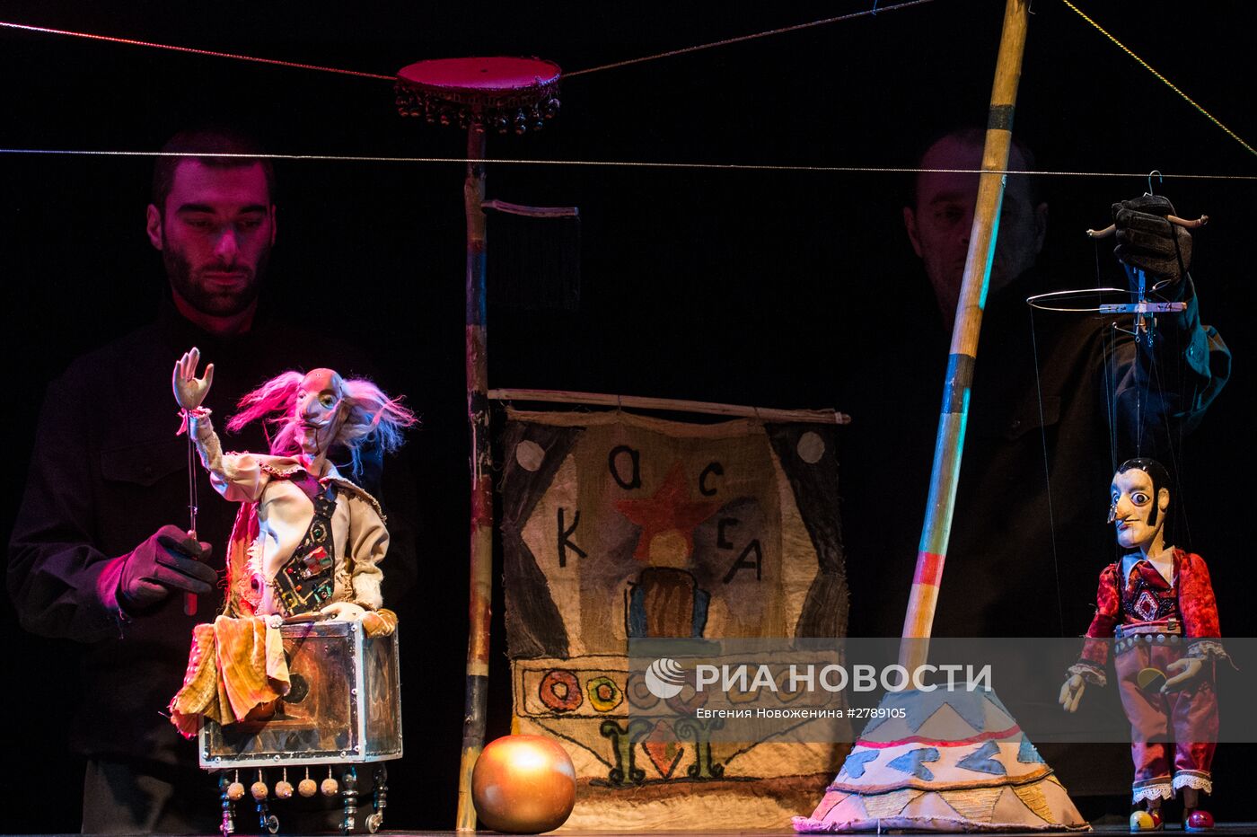 Открытие мультимедийного проекта Резо Габриадзе "Необыкновенная выставка"
