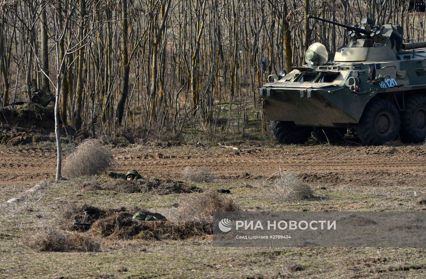 Учения мотострелковых войск на полигоне "Серноводский"