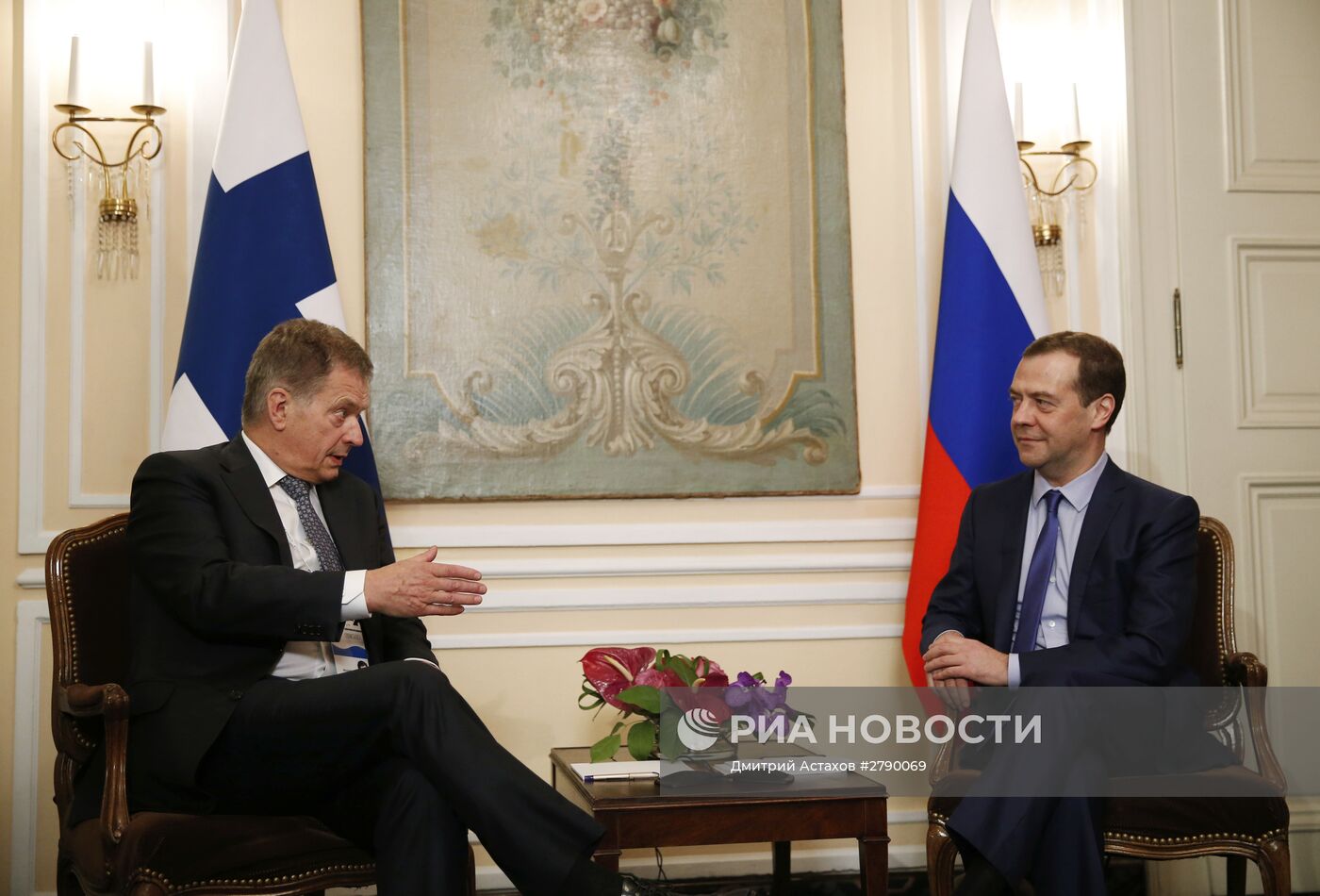 Премьер-министр РФ Д. Медведев встретился с президентом Финляндии С. Нийнистё