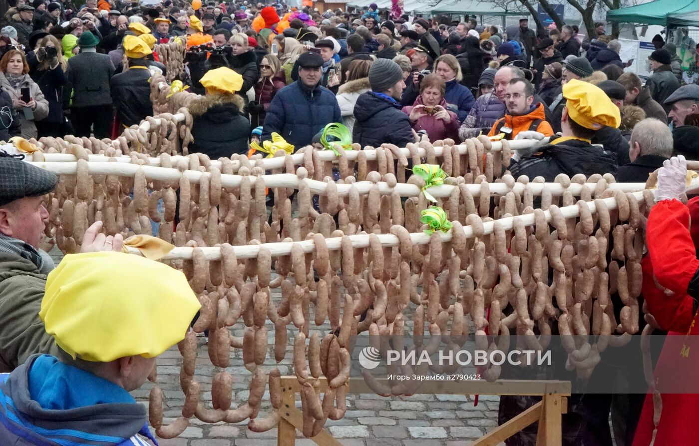 Праздник "День длинной колбасы" в Калининграде