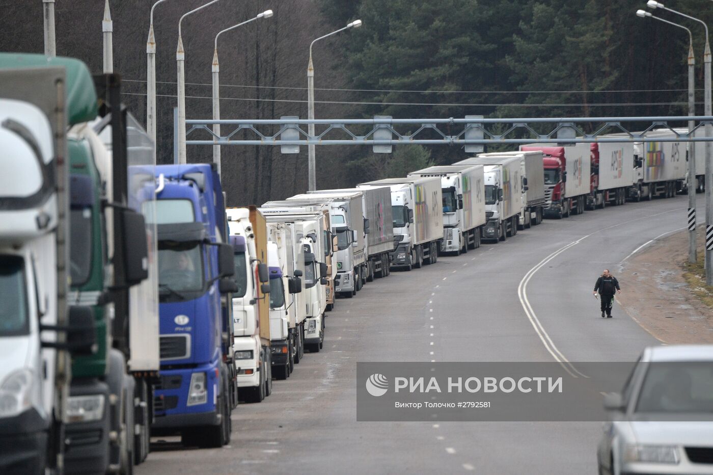 Фуры с российскими номерами скопились на белорусско-литовской границе