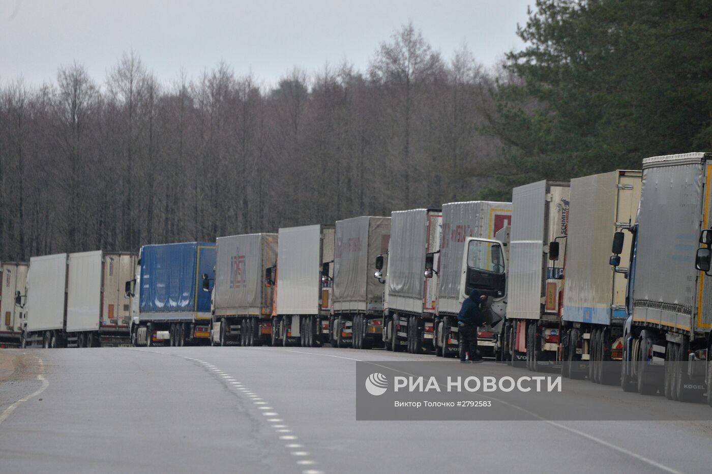 Фуры с российскими номерами скопились на белорусско-литовской границе