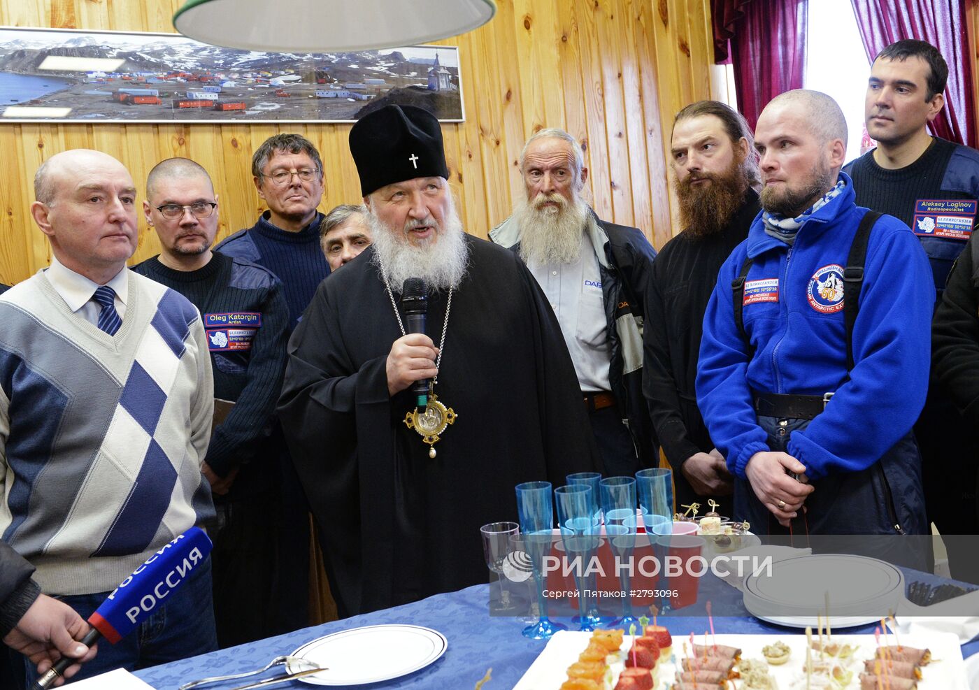 Визит патриарха Московского и всея Руси Кирилла на российскую полярную станцию в Антарктиде