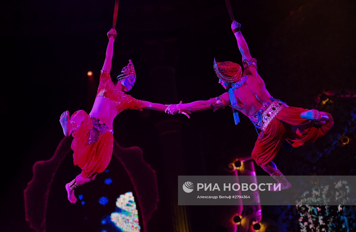Премьера новой программы "Браво" в Московском цирке Никулина