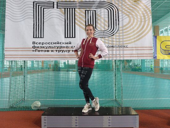 Телеведущая Яна Чурикова сдала нормы ГТО