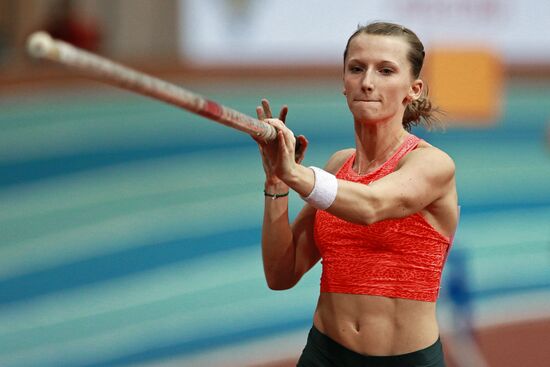 Легкая атлетика. Чемпионат России в помещении. Первый день