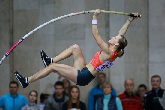 Легкая атлетика. Чемпионат России в помещении. Первый день