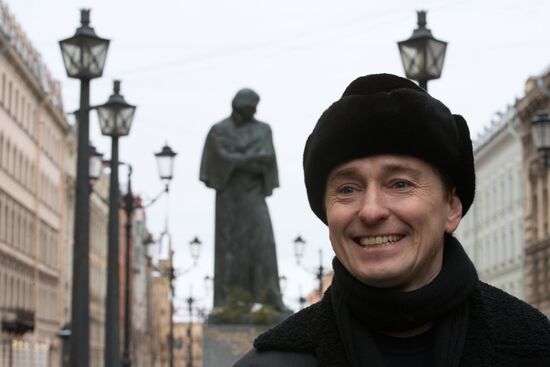 Актер Сергей Безруков провёл экскурсию по гоголевским местам