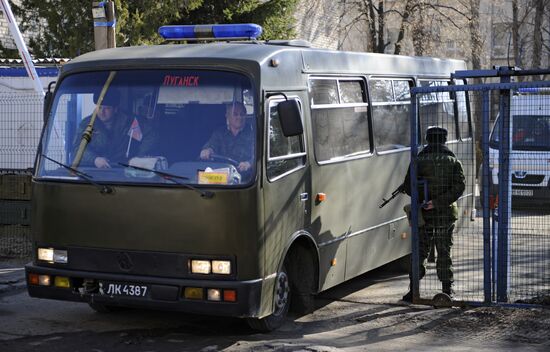 Обмен пленными между ЛНР и Киевом по формуле "3 на 6"