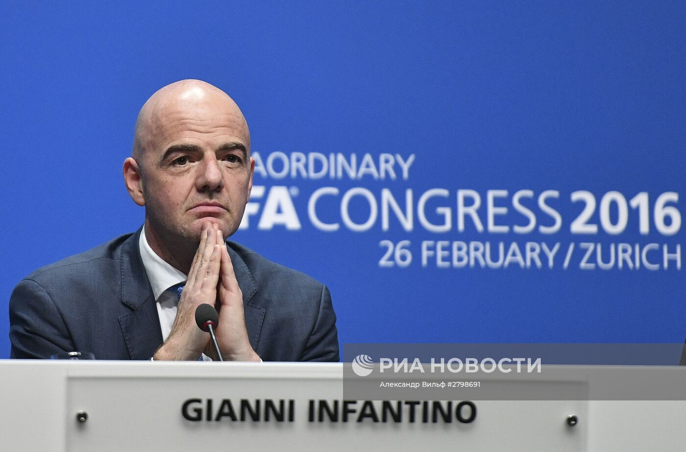 Пресс-конференция нового президента ФИФА Джанни Инфантино