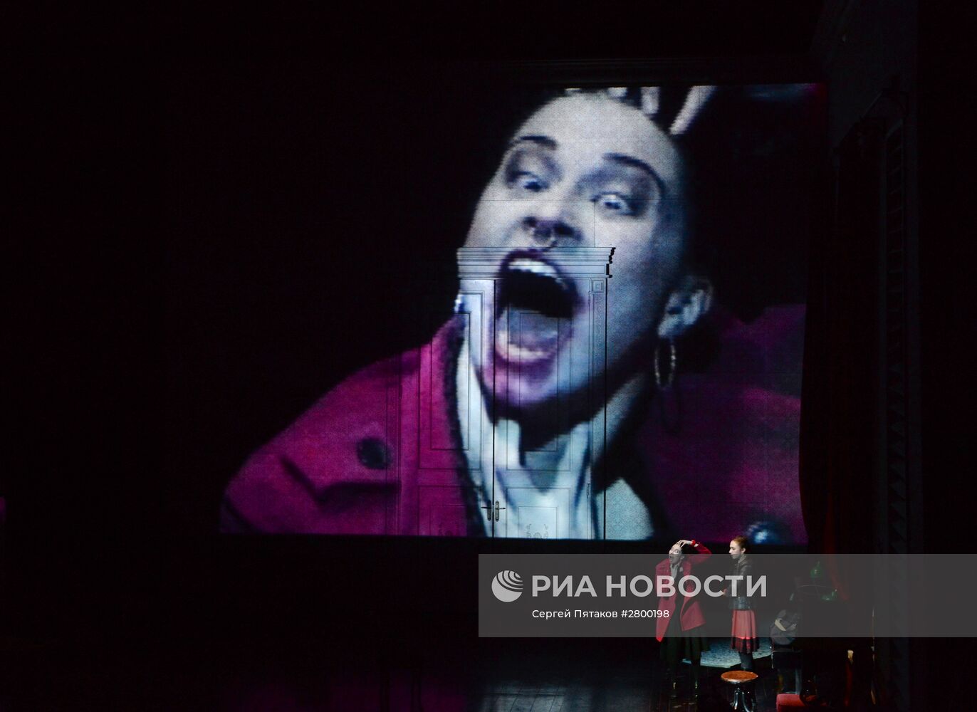 Спектакль "Zholdak dreams: похитители чувств" в рамках фестиваля "Золотая маска"
