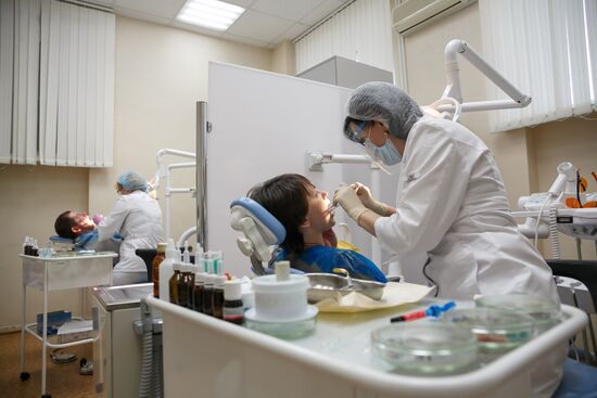 Работа клинической стоматологической поликлиники в Волгограде