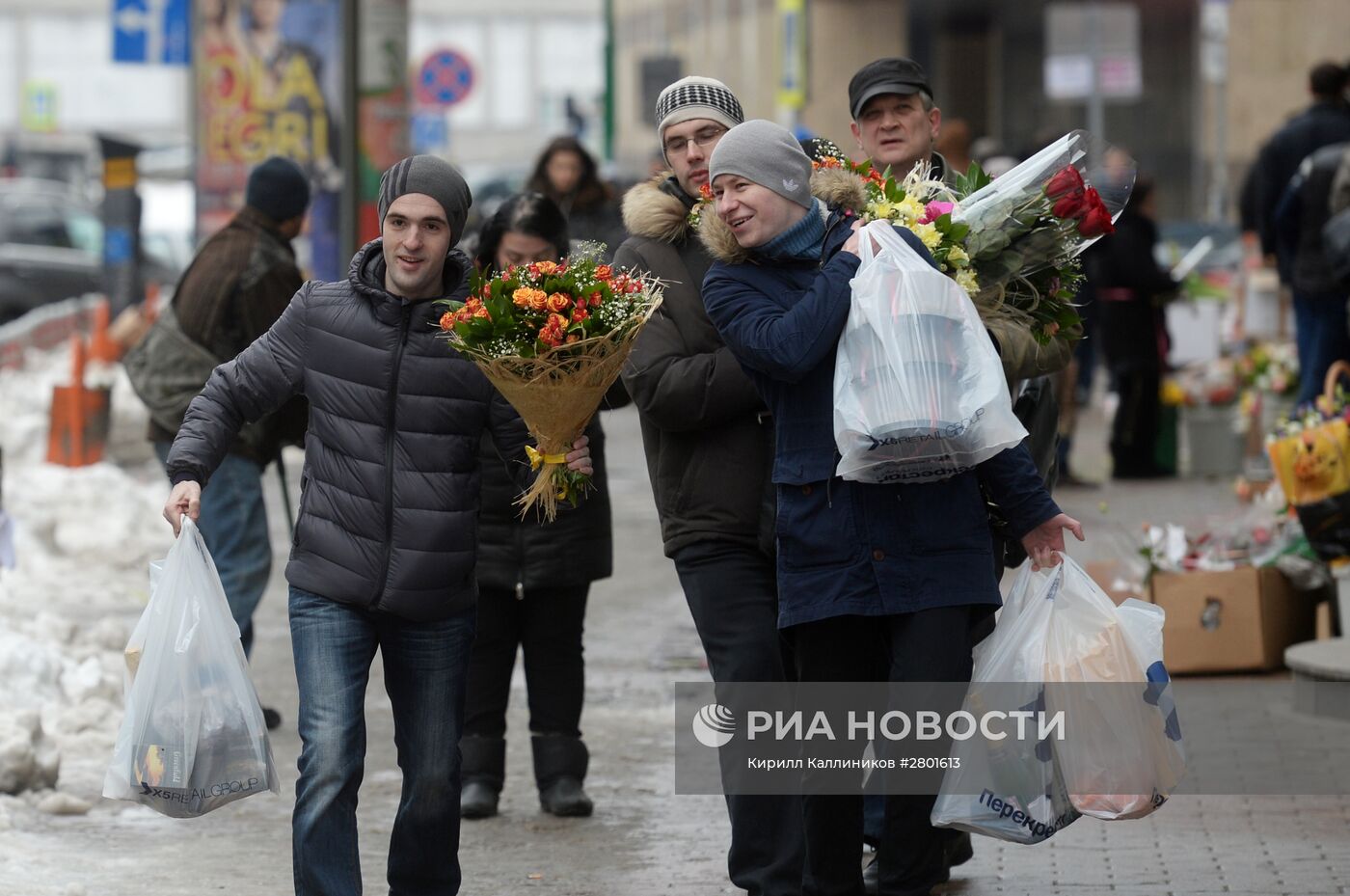 Продажа цветов к 8 марта в Москве