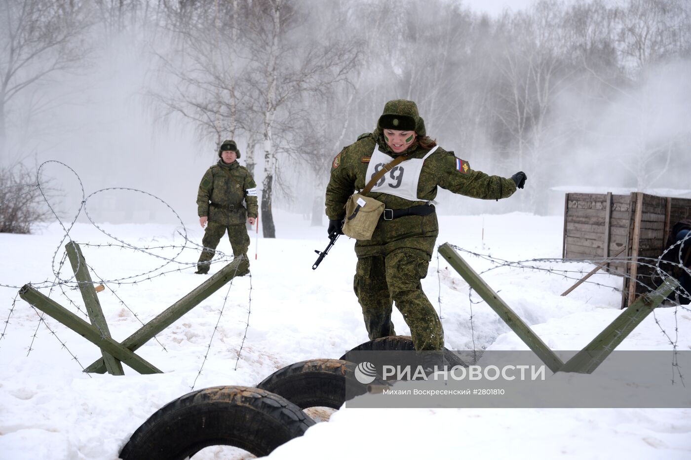 Конкурс для женщин-военнослужащих "Макияж под камуфляж" в Переславле-Залесском