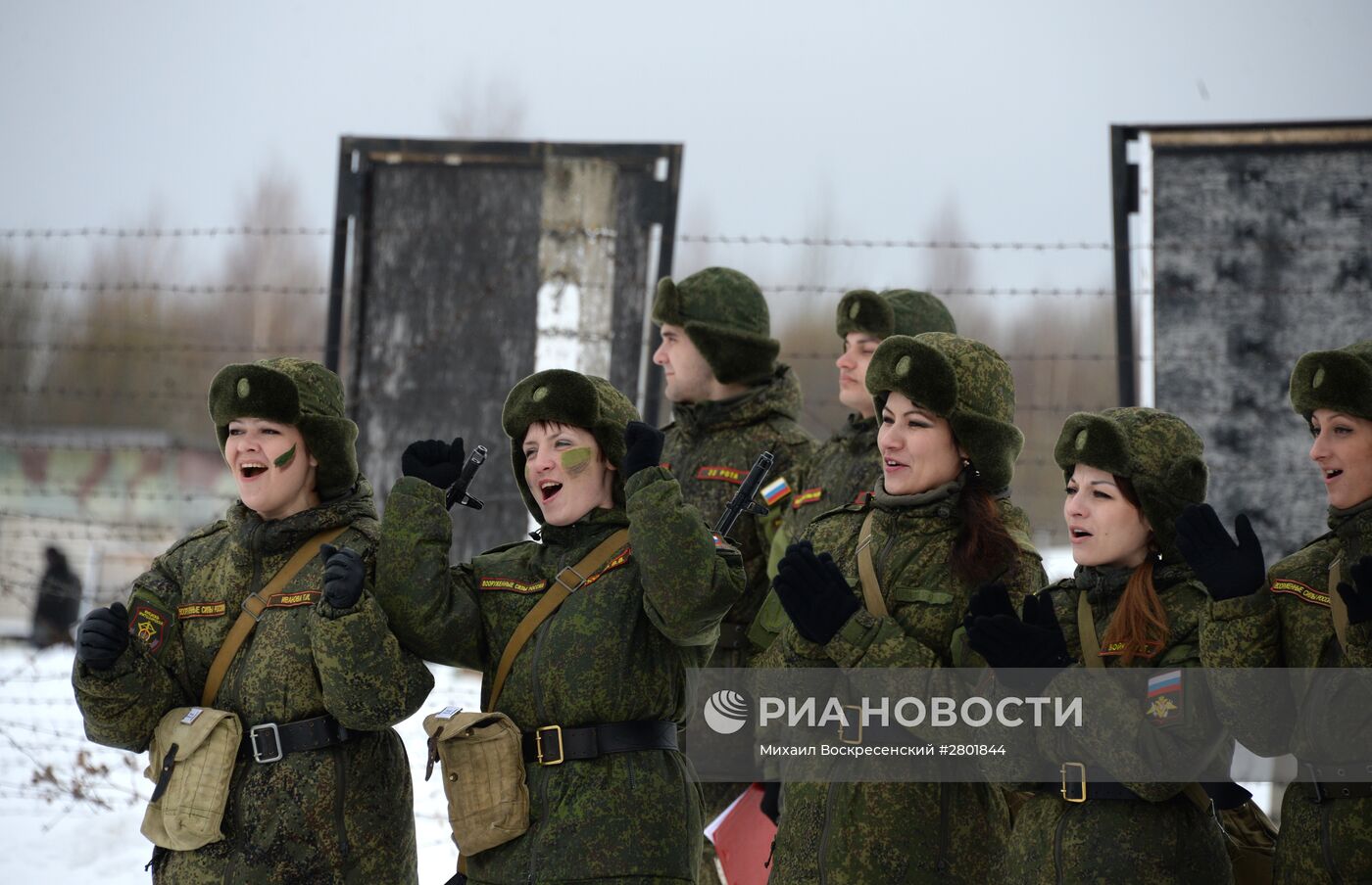 Конкурс для женщин-военнослужащих "Макияж под камуфляж" в Переславле-Залесском