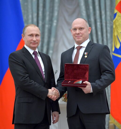 Вручение государственных наград президентом РФ В. Путиным в Кремле