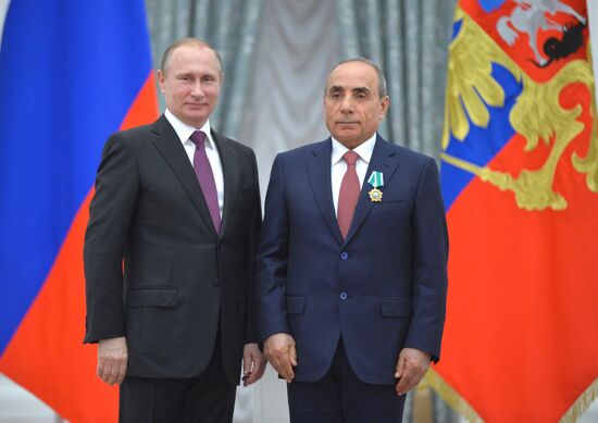Вручение государственных наград президентом РФ В. Путиным в Кремле
