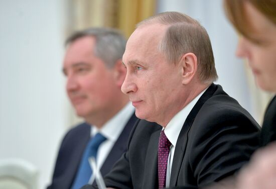 Президент РФ В. Путин встретится с президентом Сербии Т. Николичем