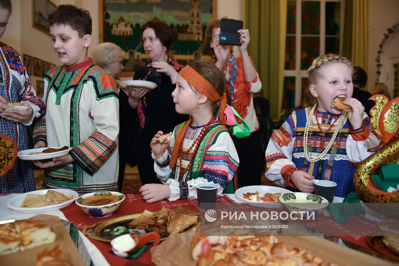 Празднование Масленицы в театре "Русская песня"