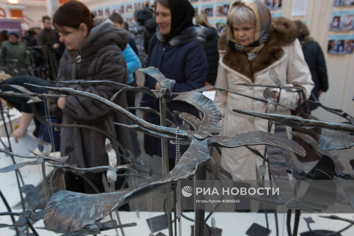 Акция памяти жертв авиакатастрофы над Синаем в Петропавловской крепости