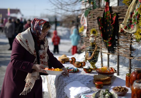 Празднование Масленицы в регионах России