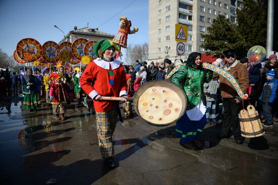 Празднование Масленицы в регионах России