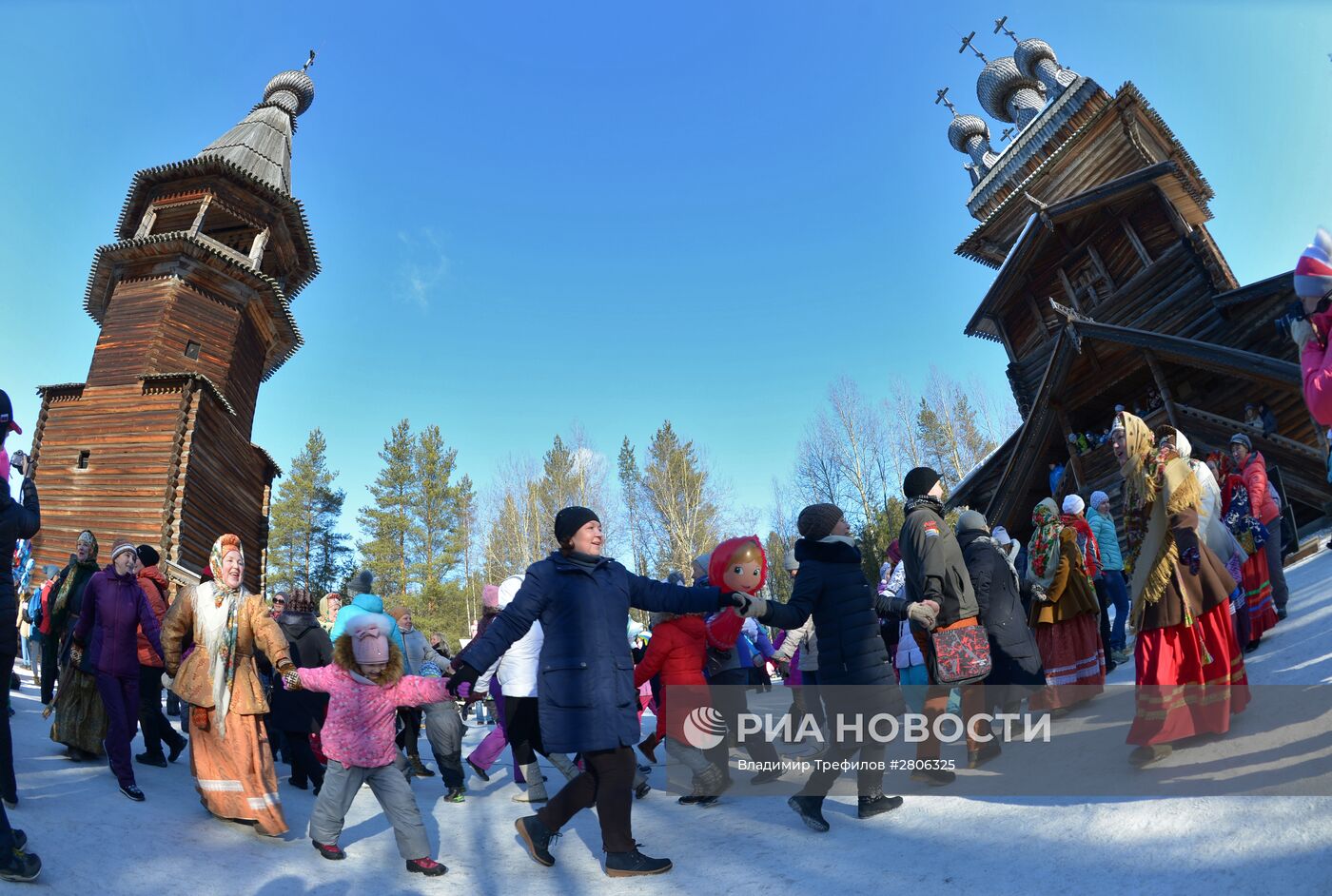 Празднование Масленицы в регионах России