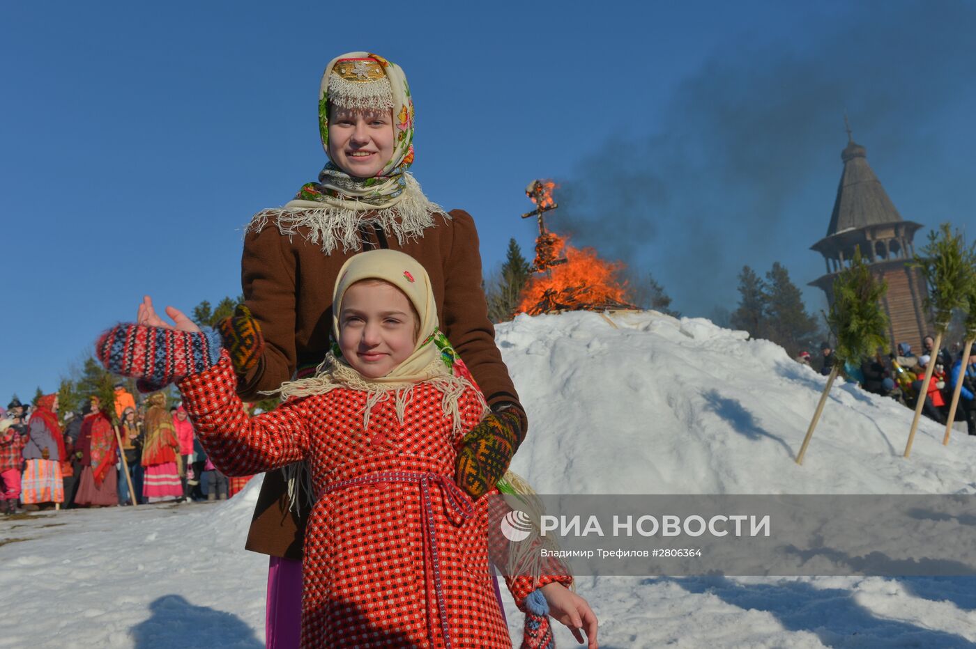 Празднование Масленицы в регионах России
