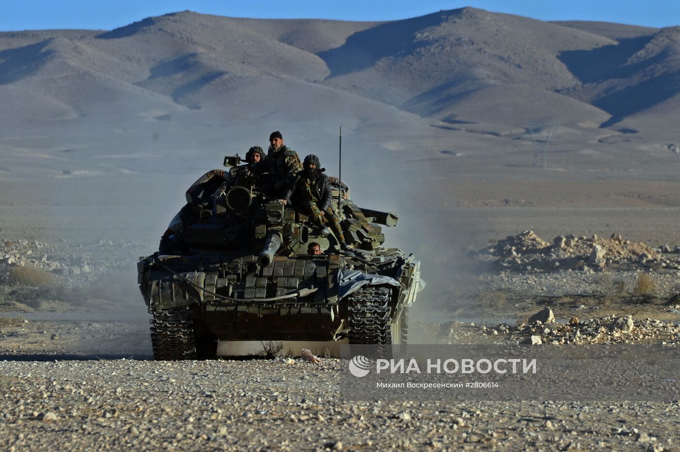 Боевые действия сирийской армии в окрестностях Пальмиры