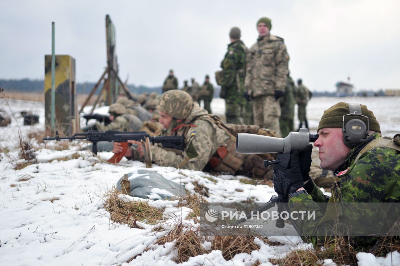 Встреча министров обороны Украины и Канады состоялась в Львовской области