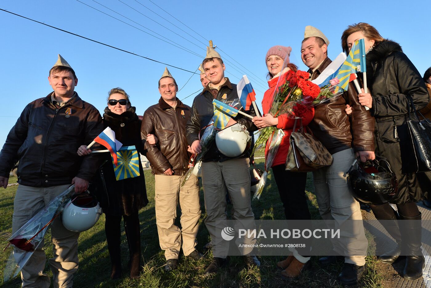 Торжественная встреча российских самолетов с авиабазы Хмеймим в Приморско-Ахтарске
