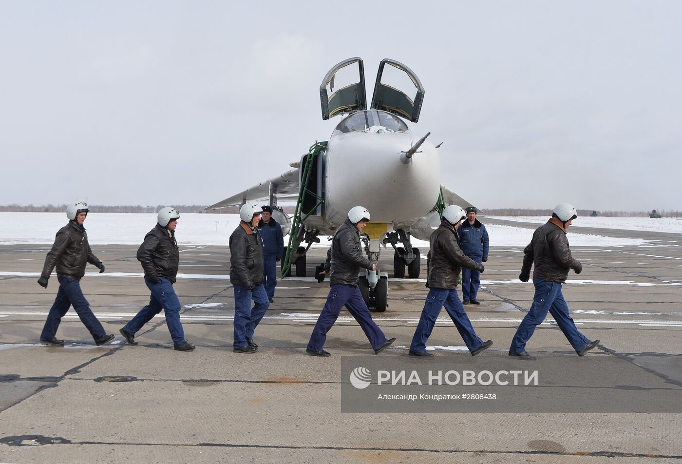 В Челябинскую область вернулись с авиабазы Хмеймим в Сирии три бомбардировщика Су-24М