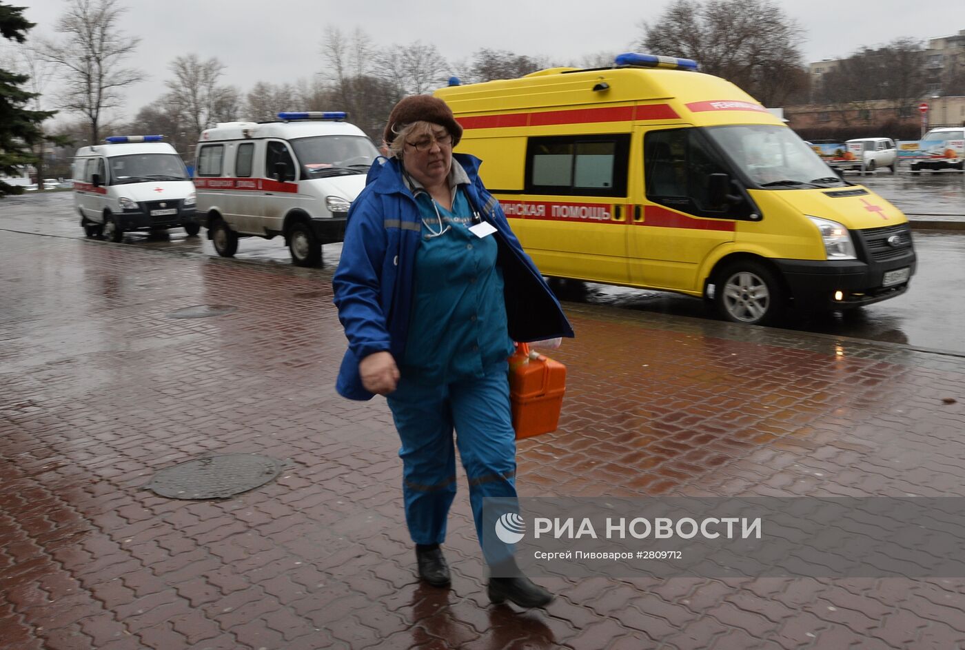 Пассажирский самолет Boeing-737-800 разбился при посадке в аэропорту Ростова-на-Дону