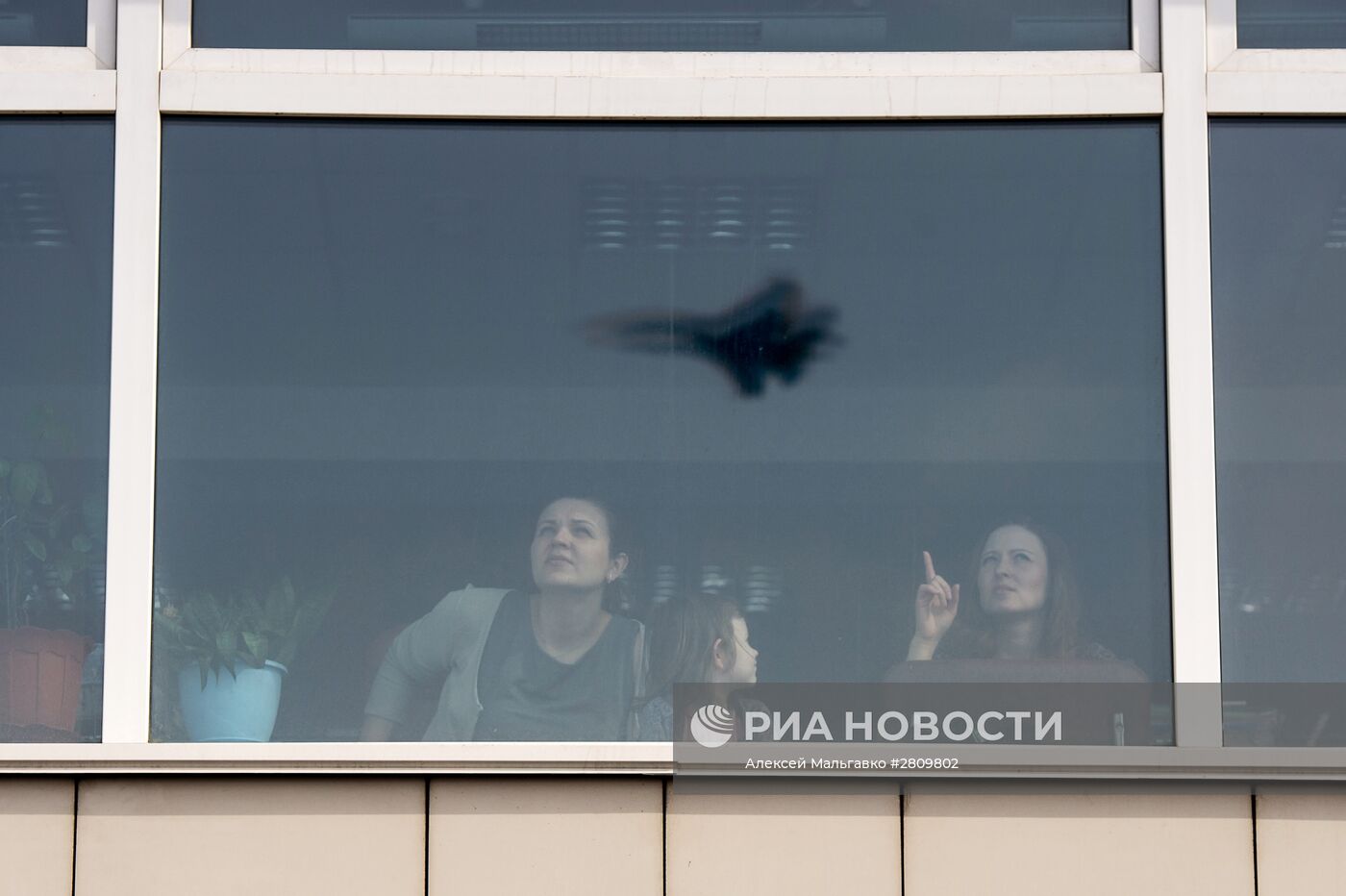 Акция "Служба по контракту — твой выбор" в Омске