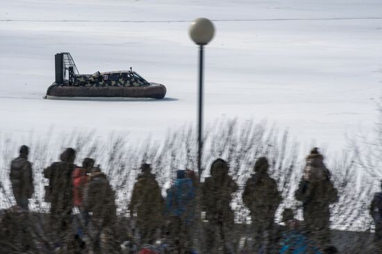 Акция "Служба по контракту — твой выбор" в Омске