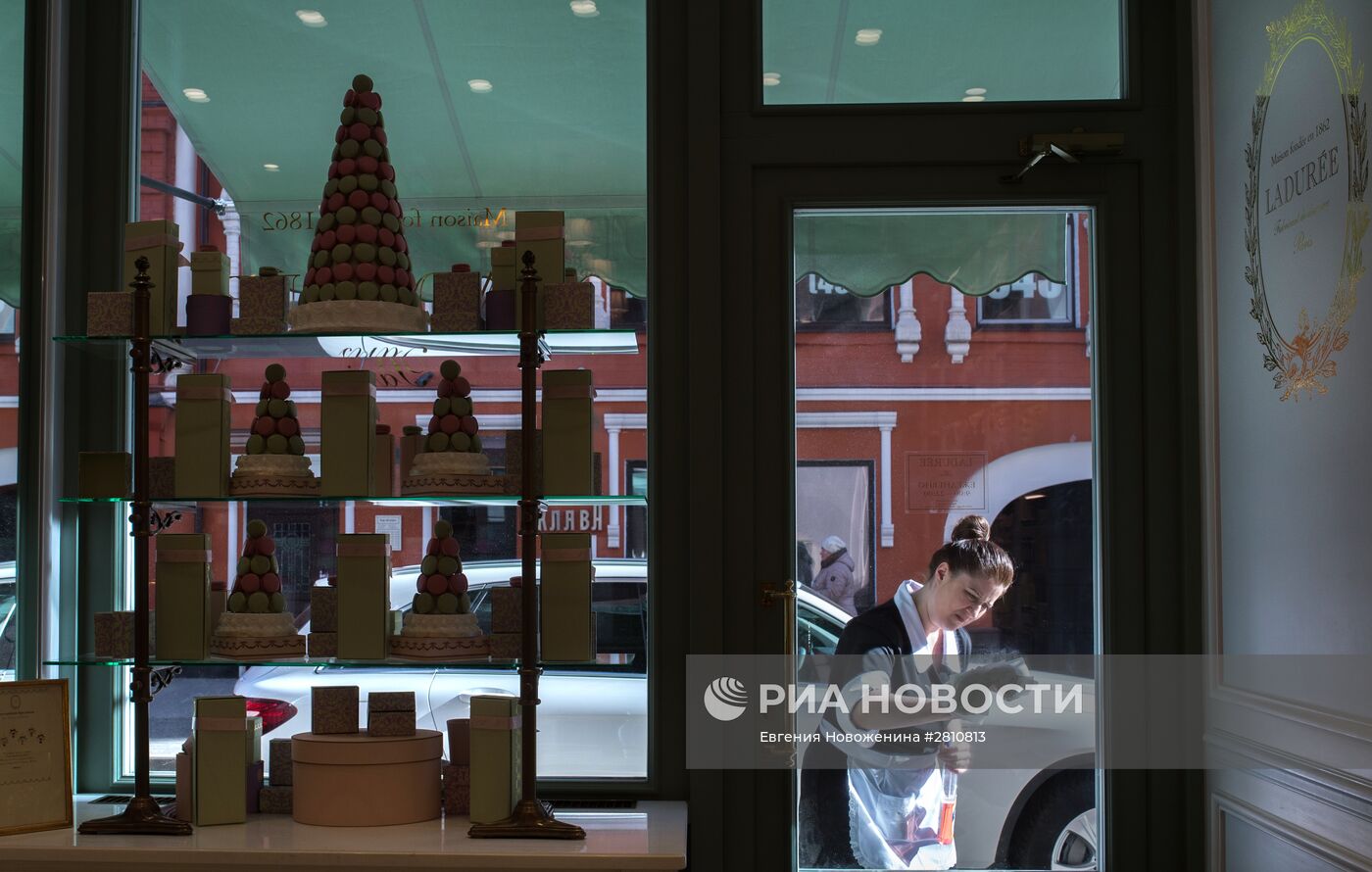Кондитерская "Ladurée" в Москве