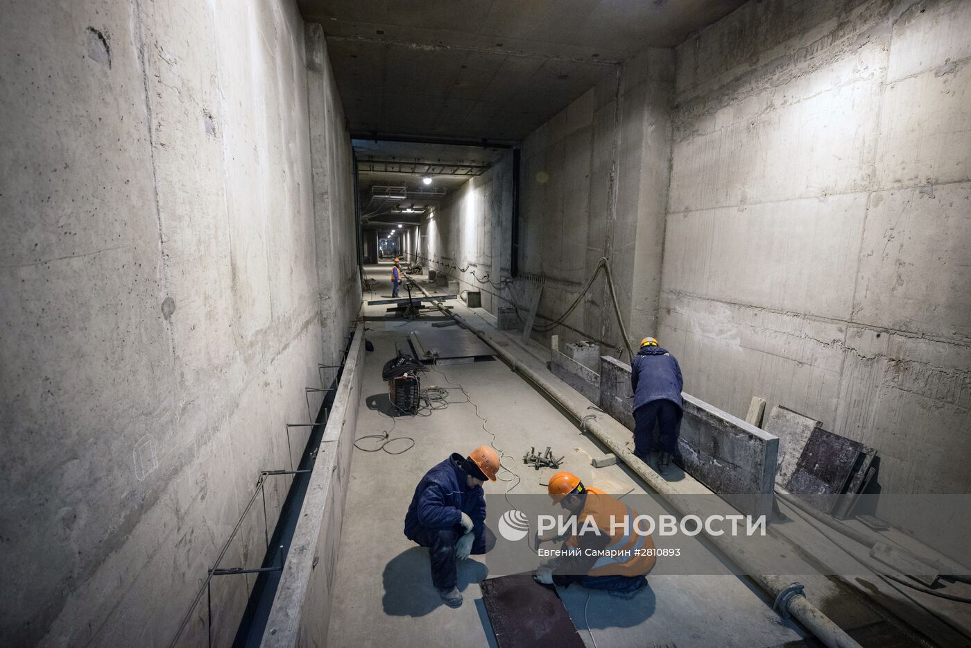 Мэр Москвы С.Собянин посетил строящуюся станцию метро "Деловой центр"