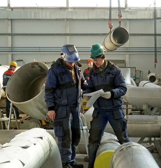 Производство нефтяного оборудования на заводе компании "Кливер" в Калининградской области