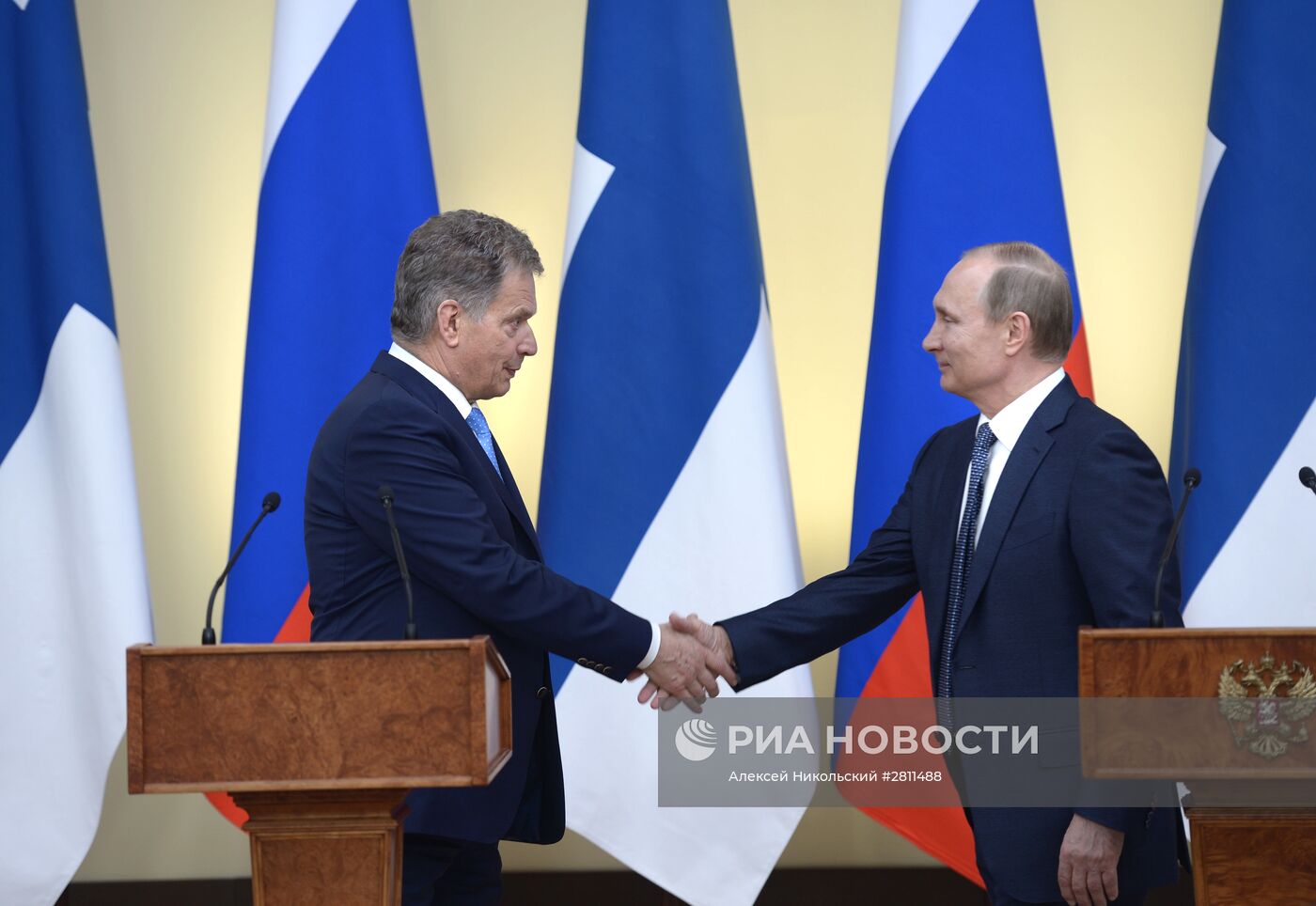 Президент РФ В. Путин встретился с президентом Финляндии С. Ниинистё
