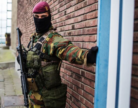 Ситуация в Брюсселе после серии взрывов в аэропорту и метро