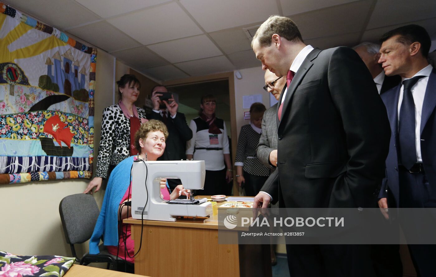 Рабочая поездка премьер-министра РФ Д. Медведева в Северо-Западный федеральный округ