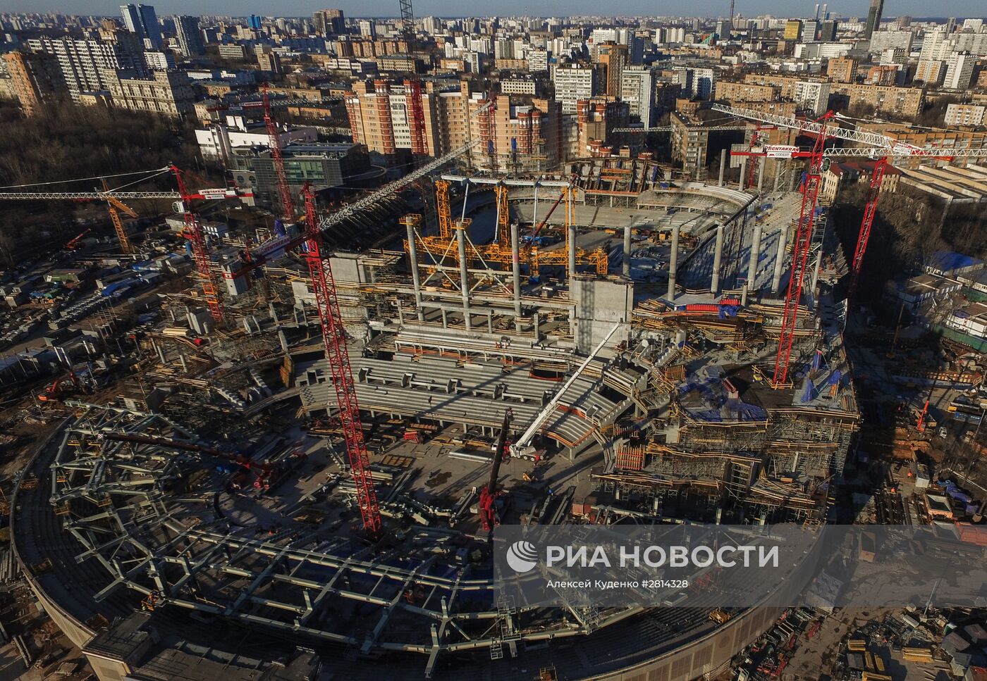 Строительство стадиона "Динамо"