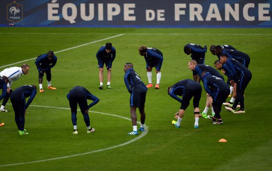 Футбол. Тренировка сборной Франции