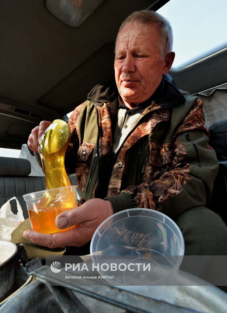 Продовольственная ярмарка на центральной площади Владивостока