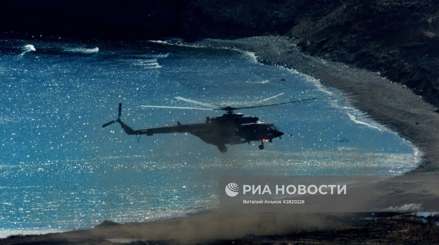 Тактические учения бригады морской пехоты ТФ и и мотострелковой бригады 5-й общевойсковой армии ВВО