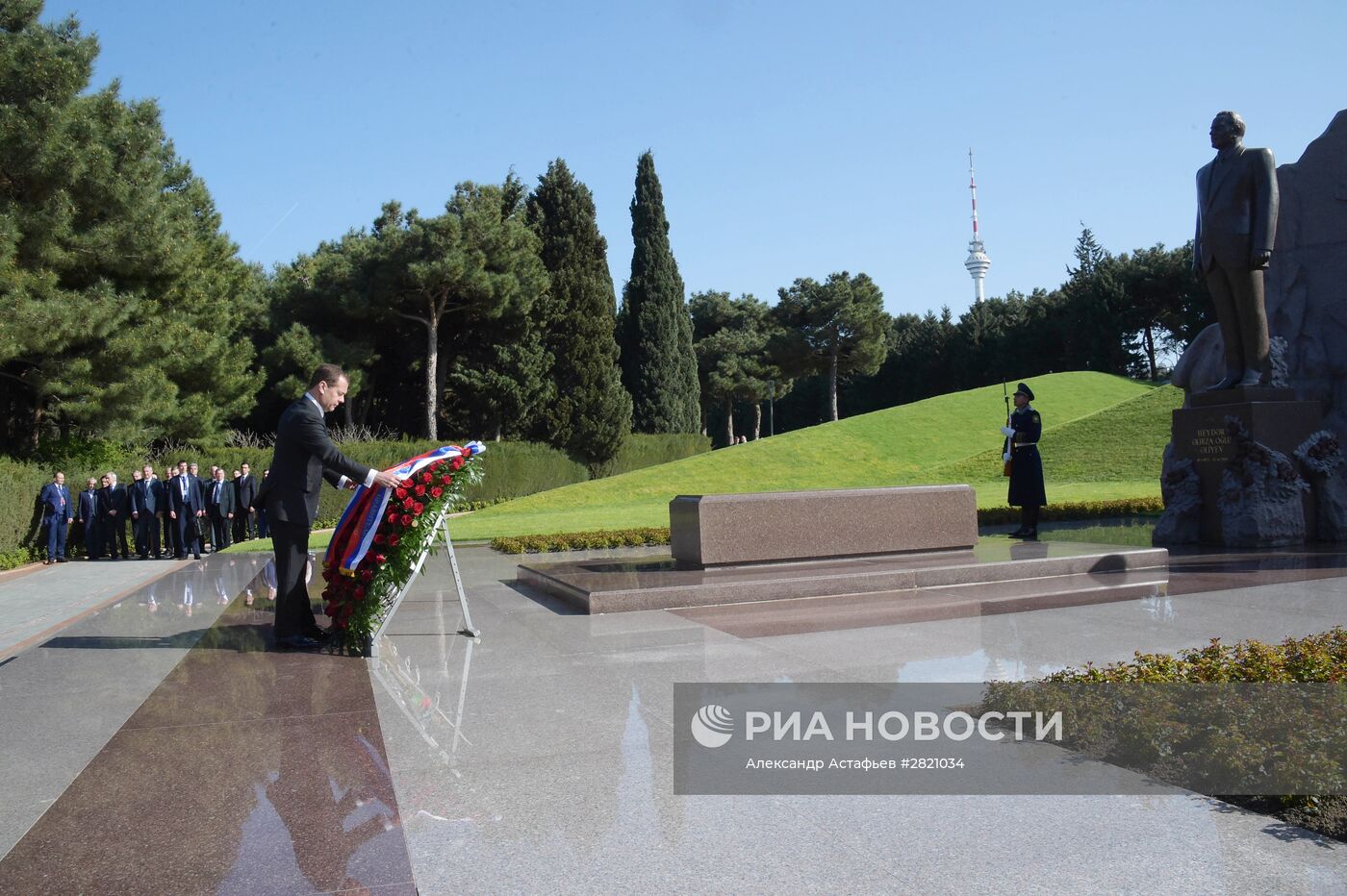 Официальный визит премьер-министра РФ Д. Медведева в Азербайджан